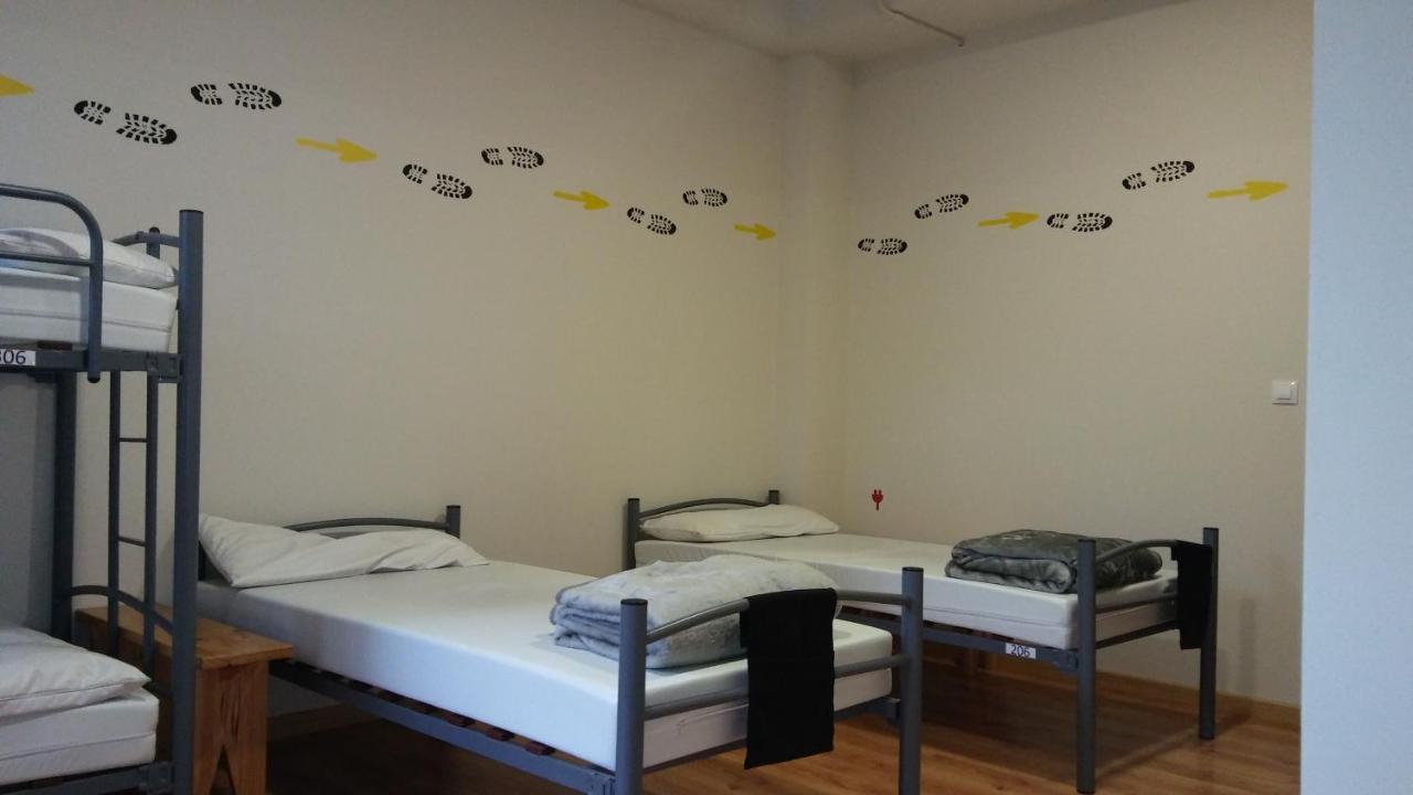 Alma Del Camino - Rooms & Albergue Sarria Exterior foto